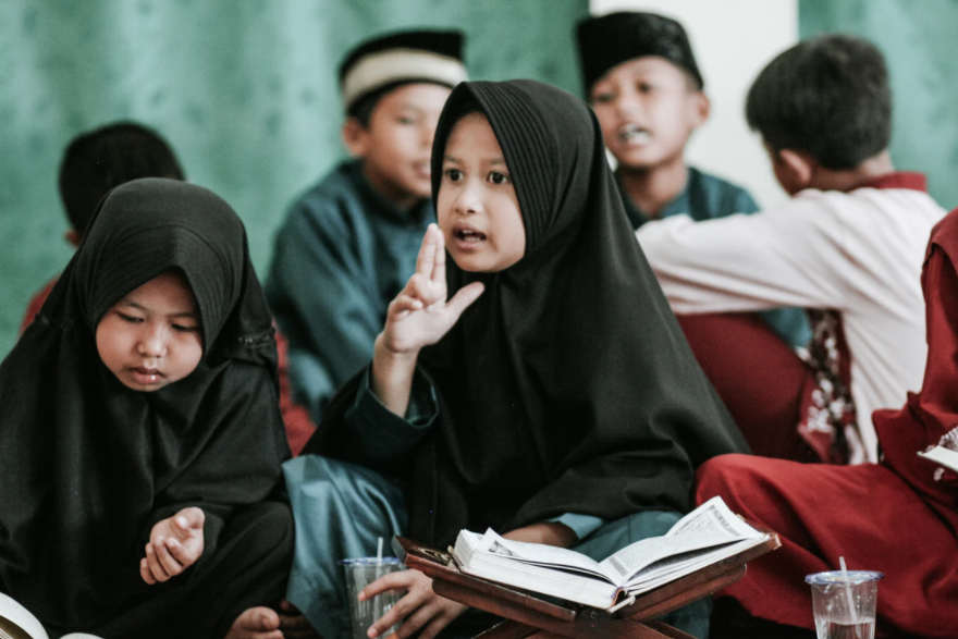 Pendidikan Islam: Mengintegrasikan Nilai Agama dalam Pembelajaran