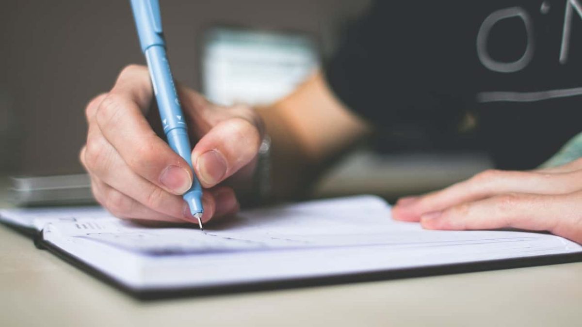 Sekolah Penulis Kreatif: Dari Puisi, Cerpen, hingga Novel